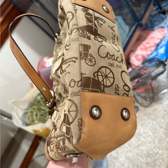 Stunning 2010 Horse And Carriage Coach Tote - Picture 8 of 8